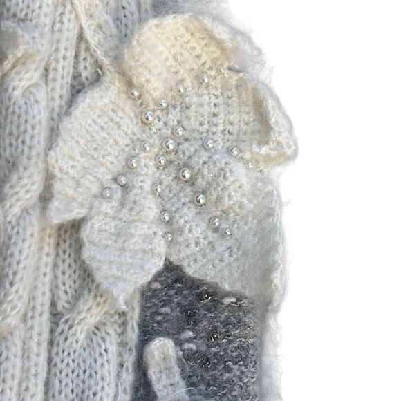 Mariea Kim Vintage Grey Cream Floral 3D Appliqué Wool Blend Sweater Small - Picture 6 of 9